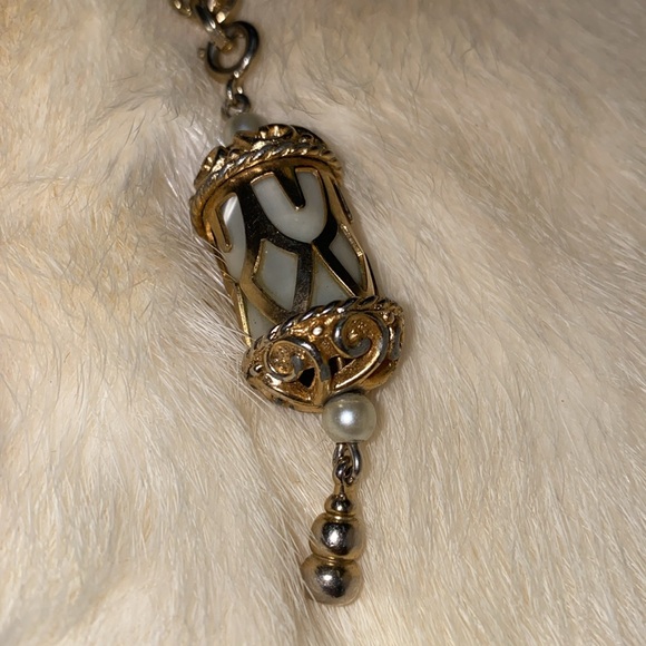 Vintage Emmons mother of pearl lantern charm bracelet - Picture 2 of 4